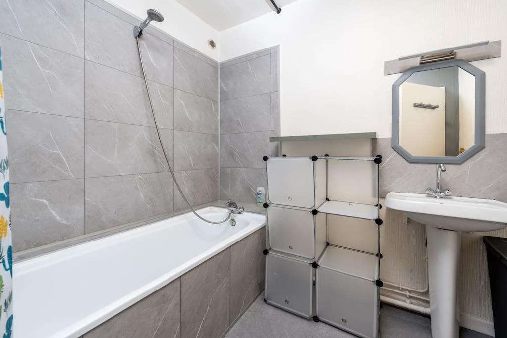 Duplex Cosy Et Contemporain Avec Parking Prive Daire Amiens Dış mekan fotoğraf
